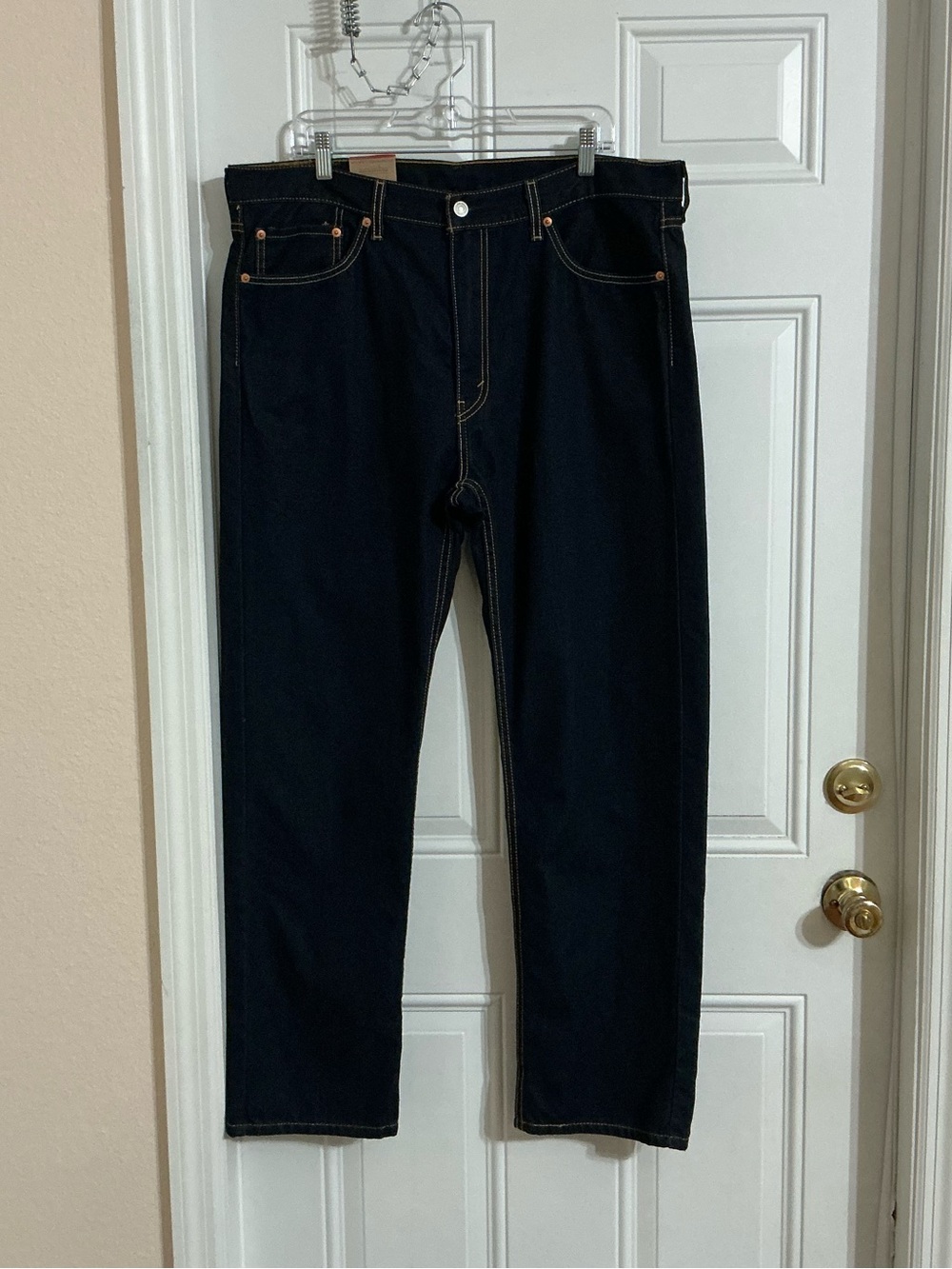 Levi's Men's Dark Indigo Straight Jeans with Contrast Stitching Size 38 x 30